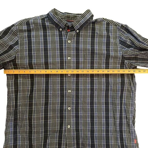 Izod Men's Slim Fit multi Button up Shirt - Picture 4 of 6